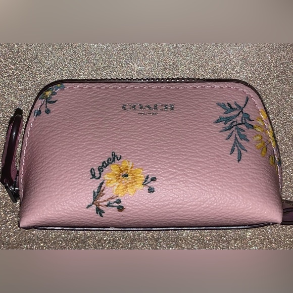 Coach Lipstick 💄 Holder (Pink with Floral Print) - Picture 2 of 15